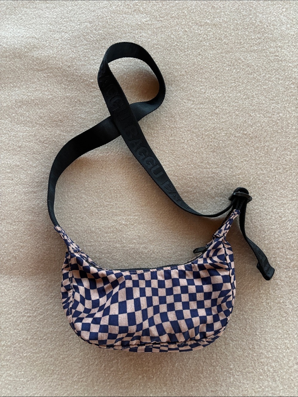 BAGGU Indigo Trippy Checker Mini Crescent Bag